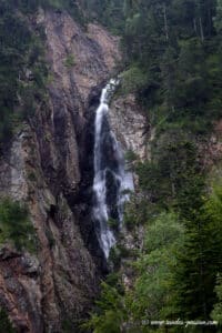 Cascade en montant au lac d'Ourrec - Hautes-Pyrénées