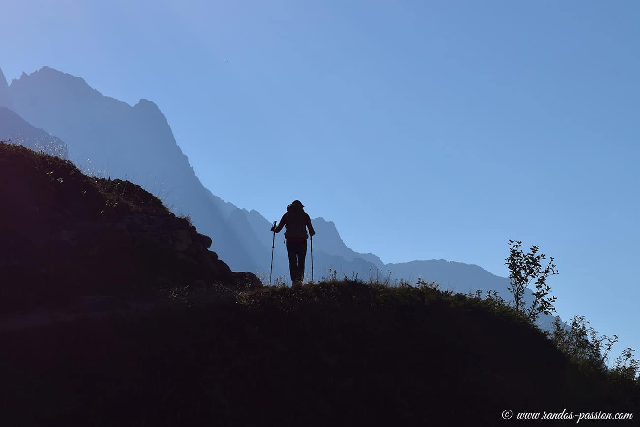 Le sentier du refuge du Glacier Blanc