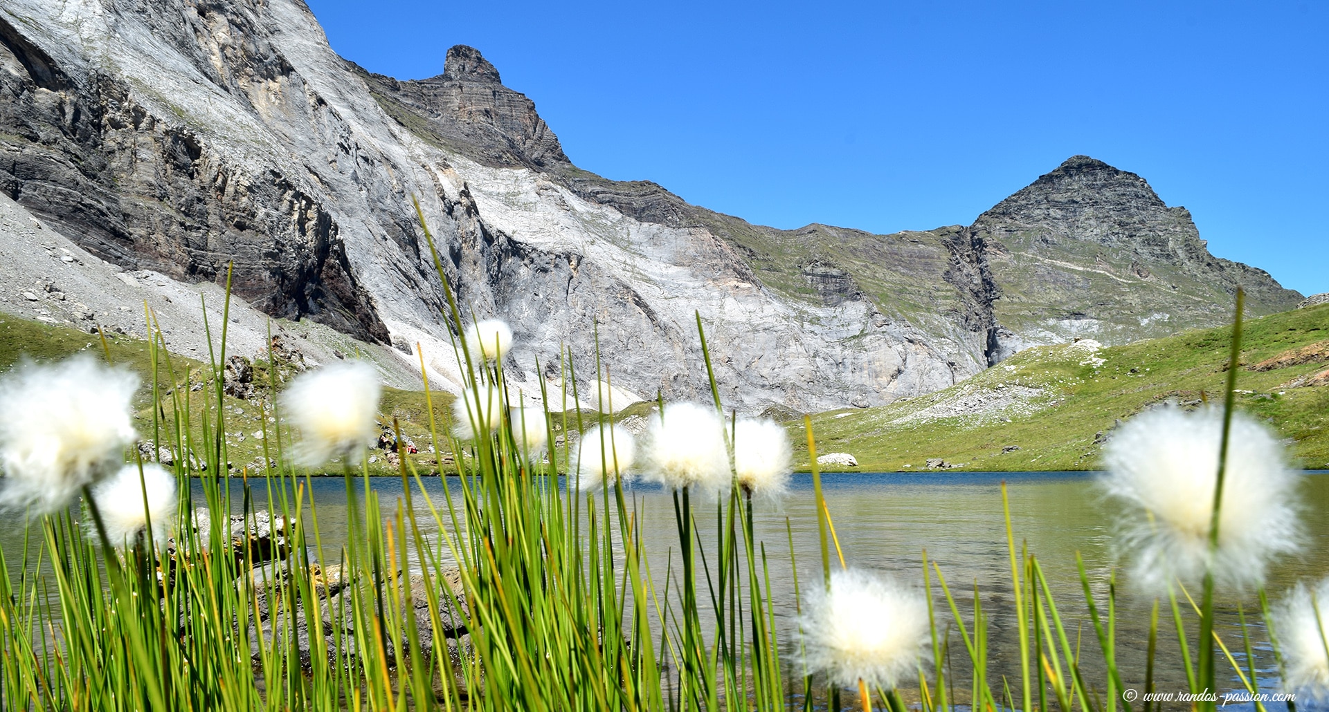 Les lacs de Barroude et le pic de Gerbats