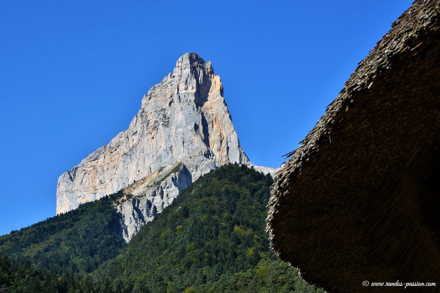 Le Mont aiguille vu depuis Trezanne