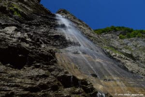 Cascade dans le cirque de Sixt-Fer-à-Cheval