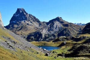 Pic du Midi d'Ossau et lac Castérau - Pyrénées-Atlantiques