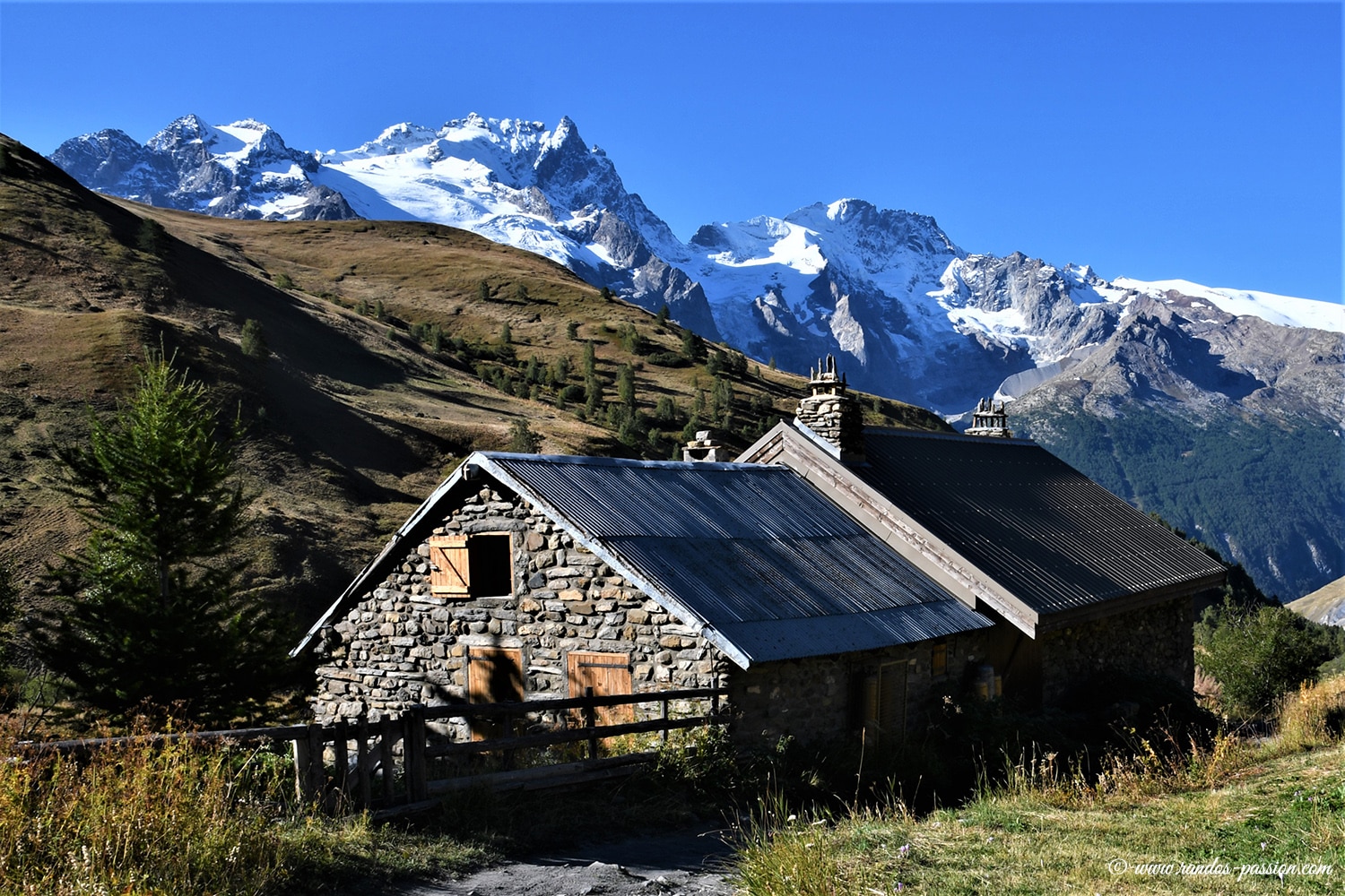 Le hameau du Plot - Hautes-Alpes