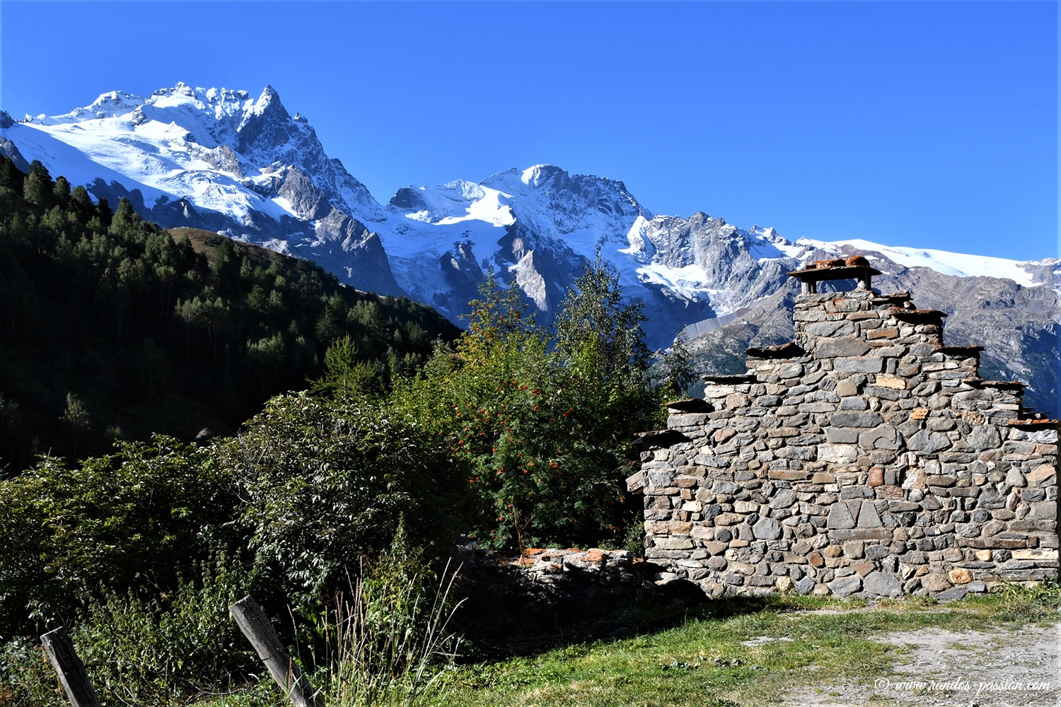 Le hameau du Pramailler- Hautes-Alpes