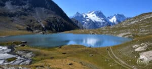 Le lac du Goléon et le massif de la Meije