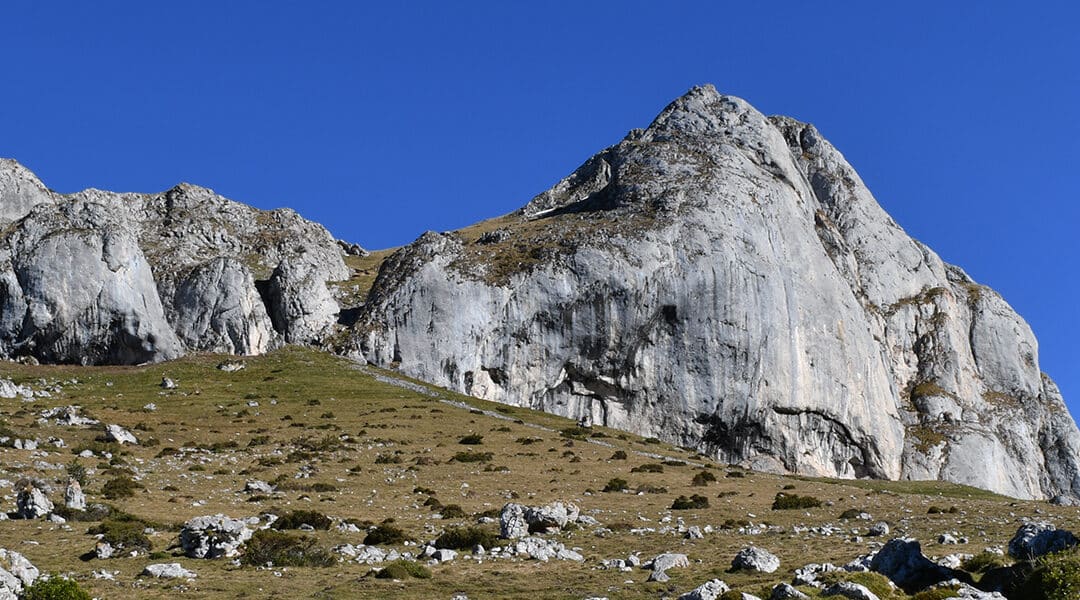 Le Casque du Lhéris et le pic de Teilhet