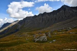 Randonnée au pied des Aiguilles d'Arves - Massif des Arves