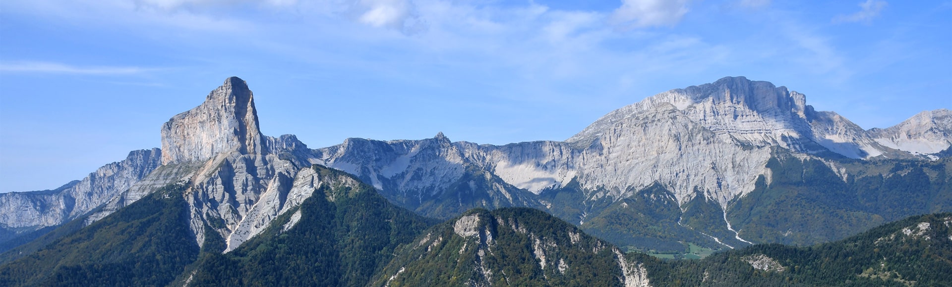 Vue des crêtes de l'Aubeyron