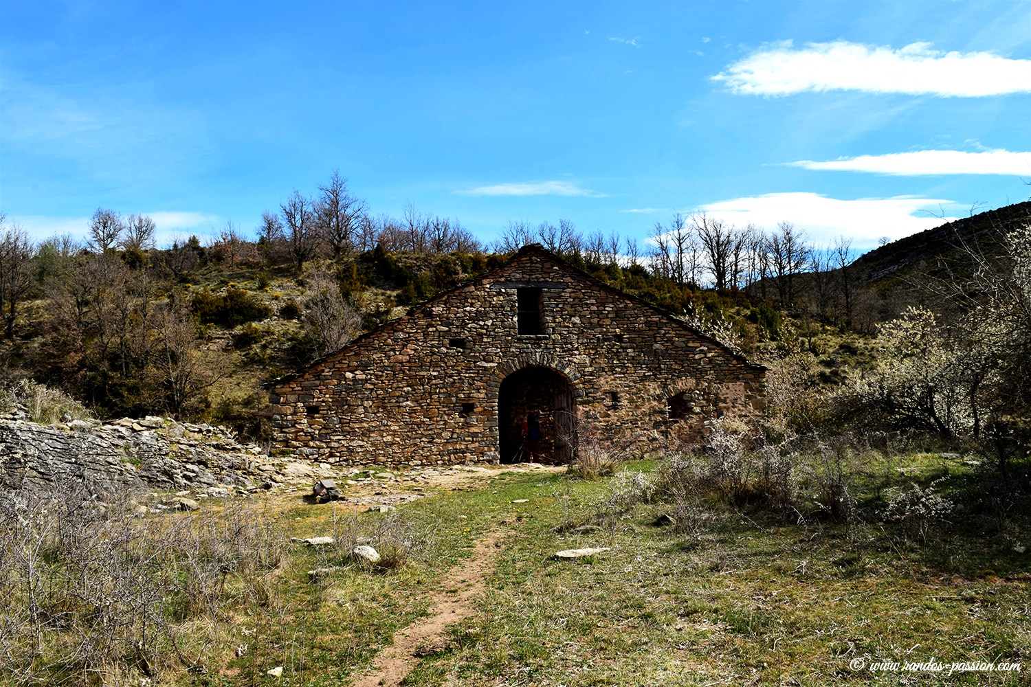 Otín, village abandonné en Sierra de Guara