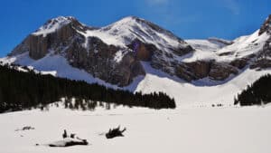 L'Ibon de Plan en raquettes à neige