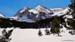 Randonnée à l'Ibon de Plan en raquettes à neige
