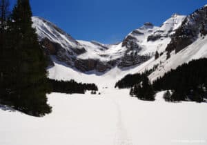 Randonnée à l'Ibon de Plan en raquettes à neige