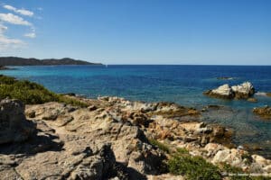 Le sentier du Littoral au désert des Agriates