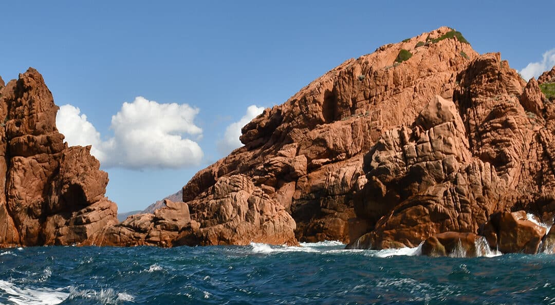 Les Calanques de Piana en bateau