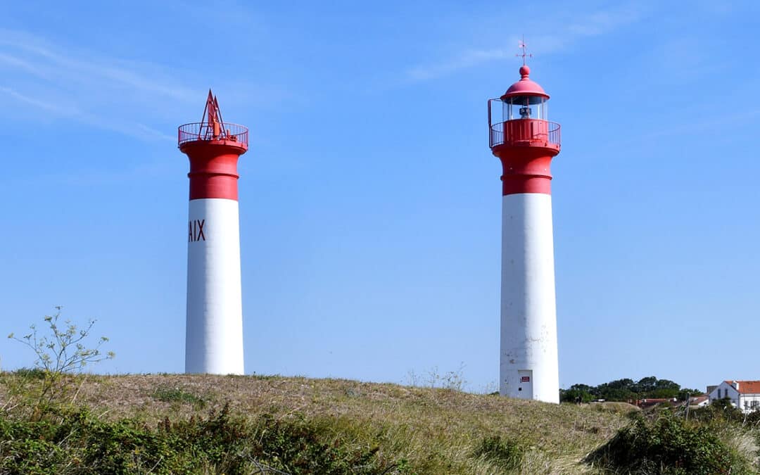 Les deux phares de l'île d'Aix