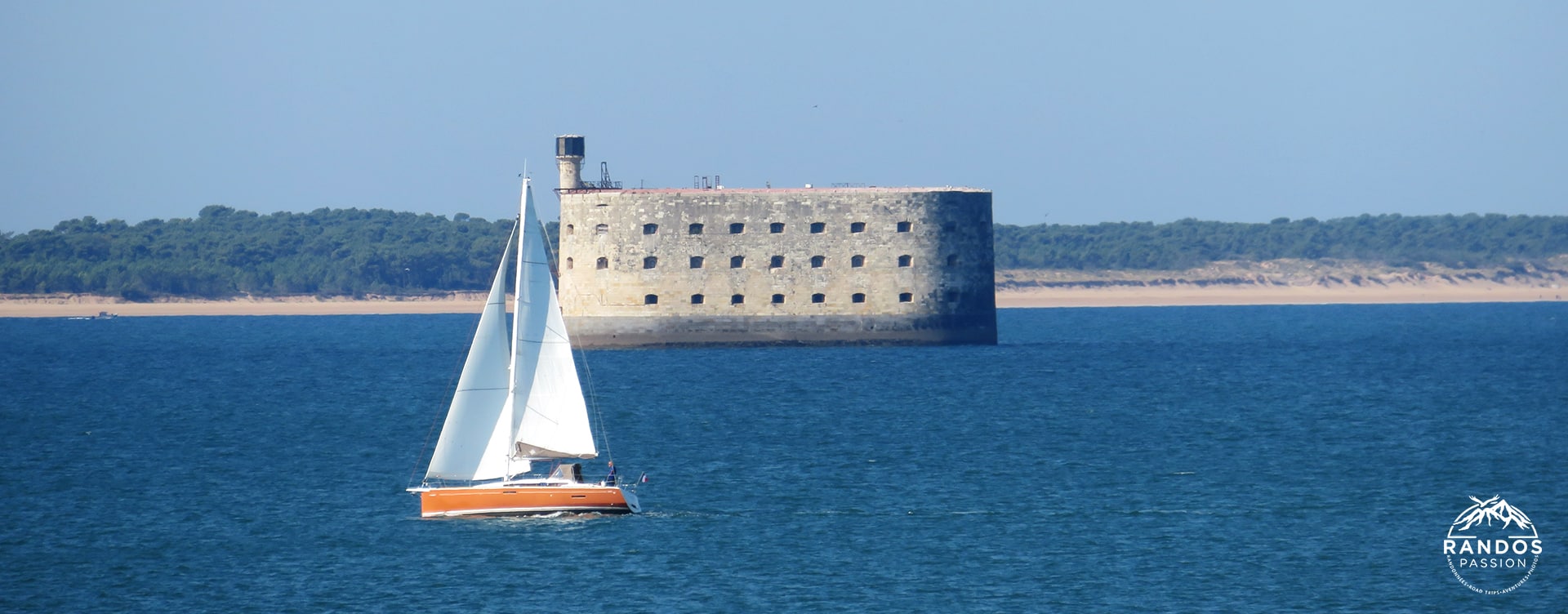 Vu sur le Fort Boyard depuis l'île d'Aix