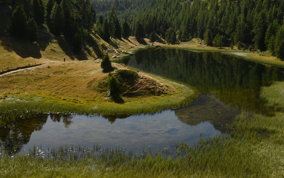 Le lac Miroir et le lac Sainte-Anne depuis Ceillac