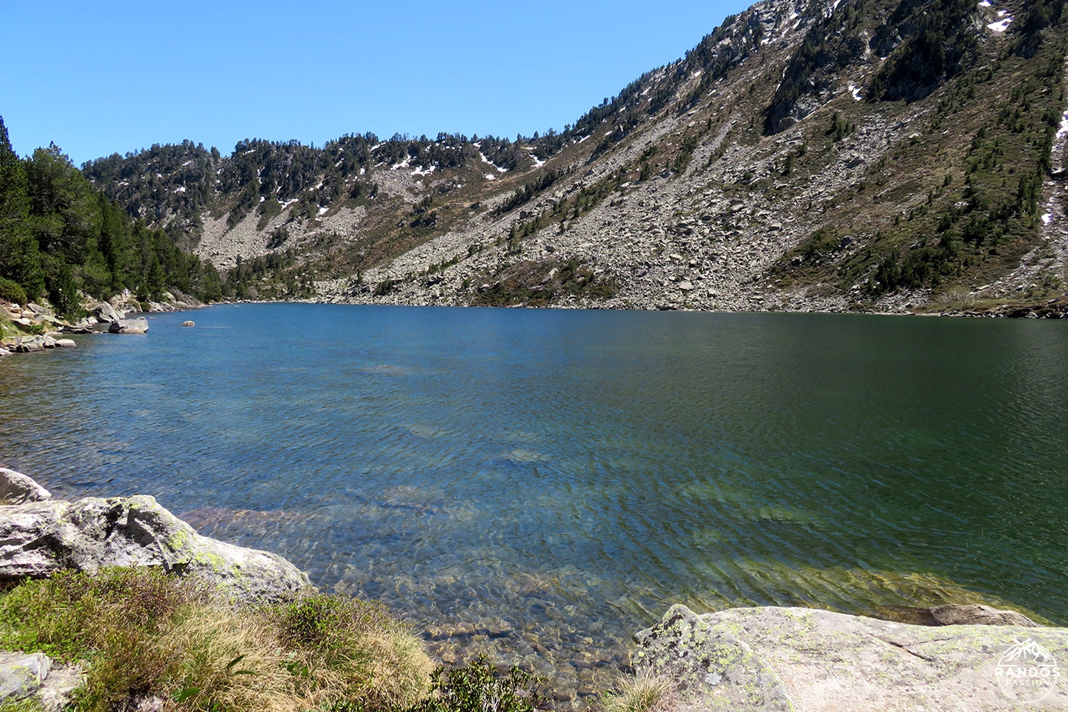Les Laquettes dans le massif du Néouvielle - Hautes-Pyrénées Les Laquettes dans le massif du Néouvielle - Hautes-Pyrénées