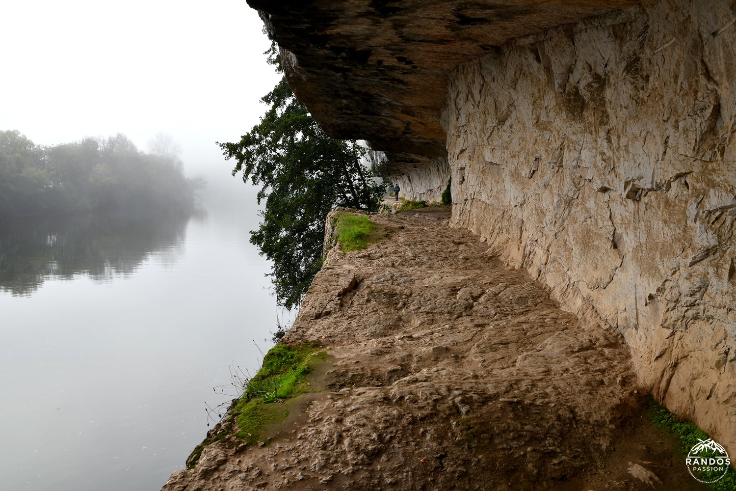 Le chemin de halage de Ganil Le chemin de halage de Ganil