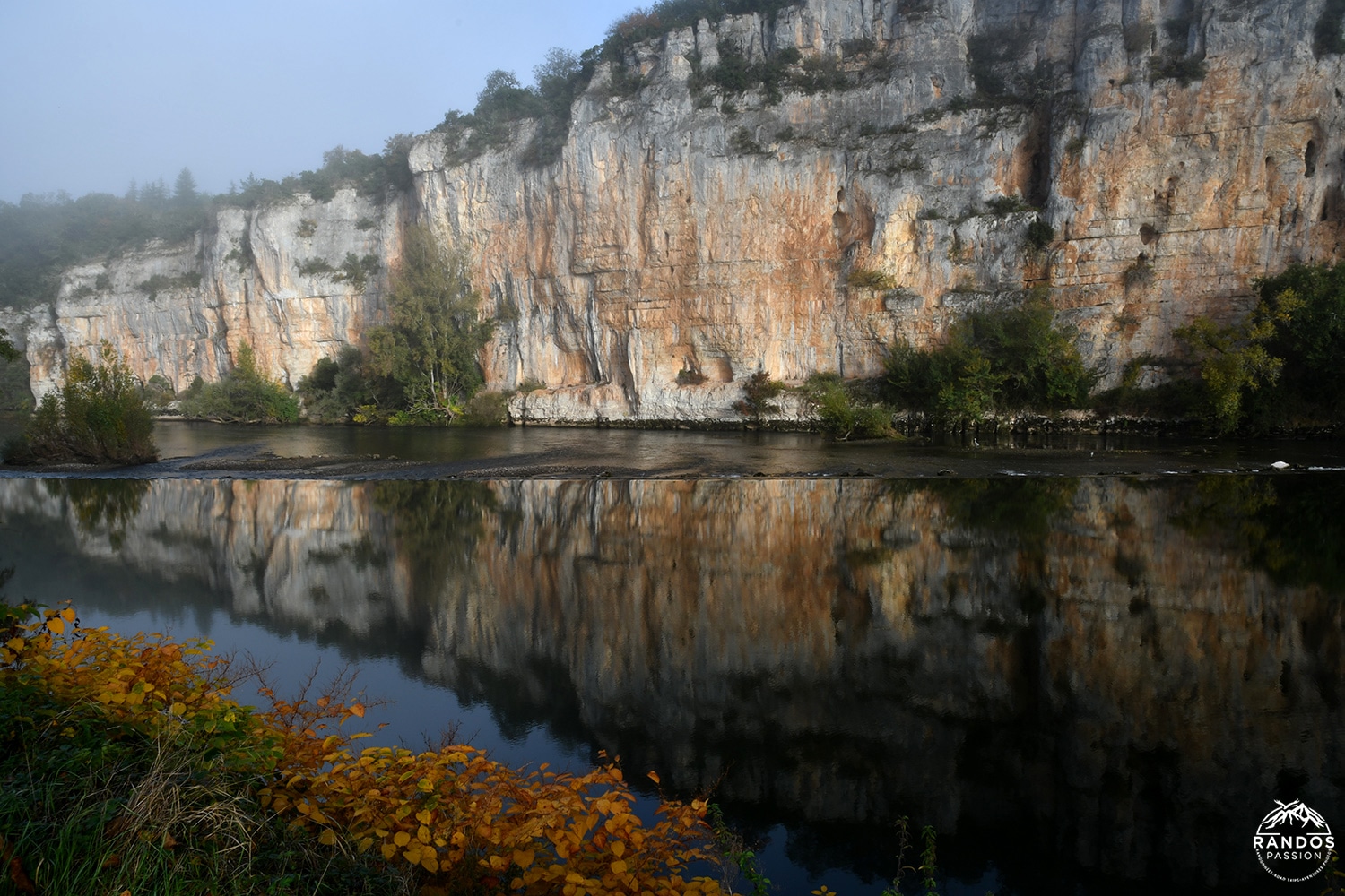 Les berges du Lot Les berges du Lot